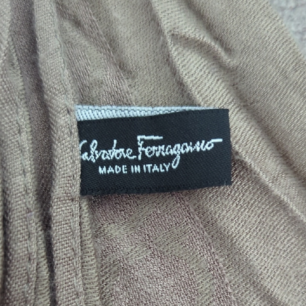 Salvatore Ferragamo Taupe Knit Scarf - Picture 7 of 8